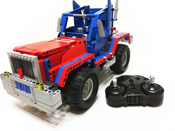 Stavebnice Truck a Buggy 2v1 - 531 dílků - auto na dálkové ovládání