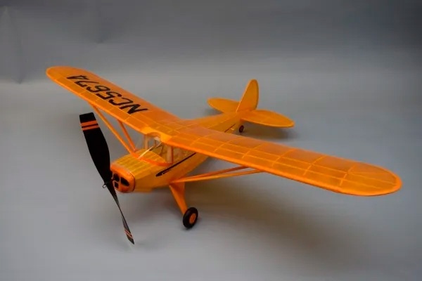 Piper J4-E "Cub Coupe" 762 mm laser. vyřezávaný Modely letadel IQ models