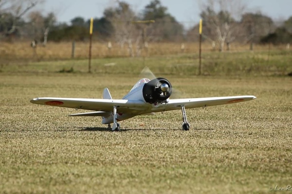 Zero A6M 2,18m (Zatahovací podvozek) Bílý Modely letadel IQ models