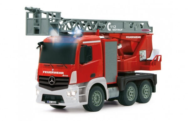 DOUBLE E RC hasičský truck Merecedes-Benz Antos s funkční stříkačkou a žebříkem 1:20