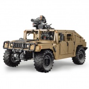 Vojenský HUMVEE 1/8 - Stavebnice 3935 dílků