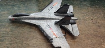 J-11 RC letadlo Chybí špička a kus křídla viz foto, při letu ztrácí výkon,