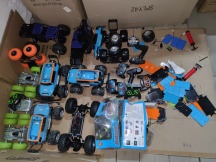 Mix ND pro Crawlery, samotné modely, kola, karoserie, aku, nabíječka,  bez záruky, více viz foto